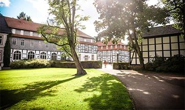 Blick auf die Logierhäuser