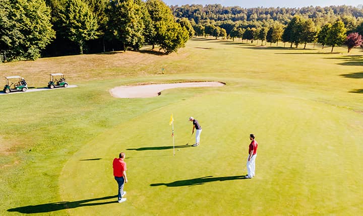 Freizeittipp  Golfen im Gräflichen Park