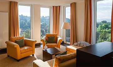 Zimmer Panorama­suite 131 Talseite