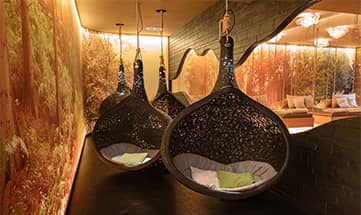 Hängenester zum entspannen im Ruheraum