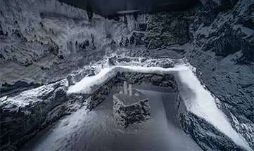 Eis in der Schneegrotte