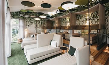 Liegen und Betten im Ruheraum